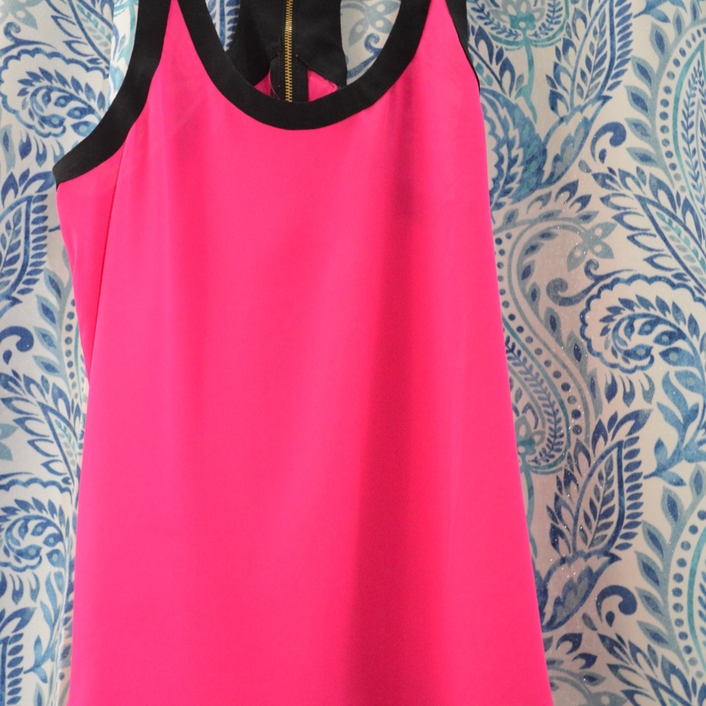 Express Racerback Tank Top - Picture 3 of 4